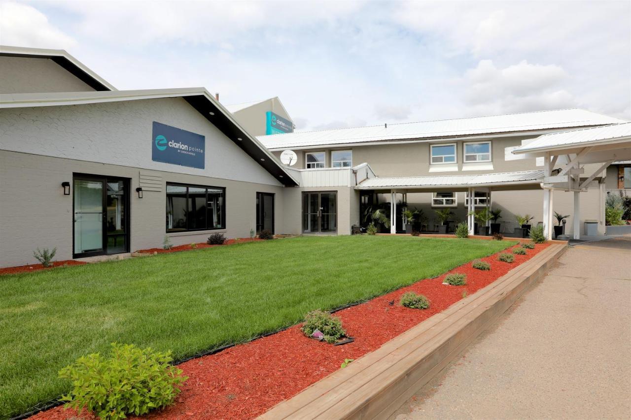 Clarion Pointe Hotel Medicine Hat Exterior foto