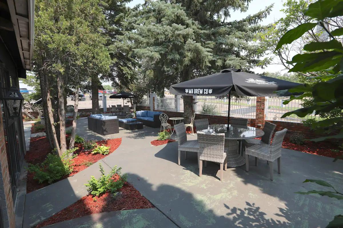 Clarion Pointe Hotel Medicine Hat Exterior foto